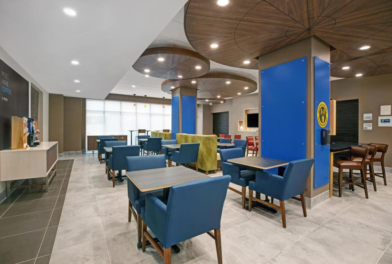 Holiday Inn Express - Milwaukee Downtown By Ihg Ngoại thất bức ảnh