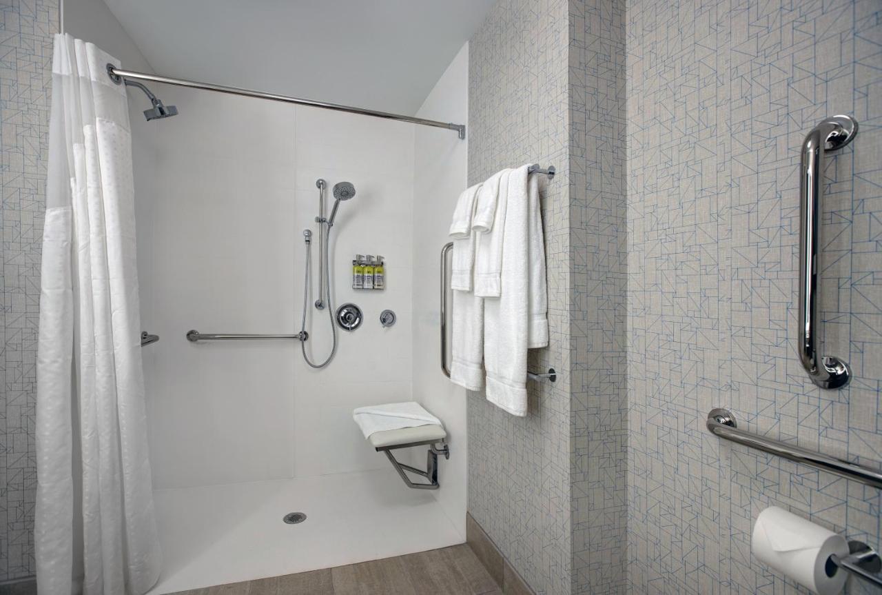Holiday Inn Express - Milwaukee Downtown By Ihg Ngoại thất bức ảnh
