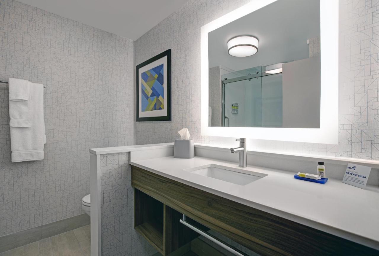 Holiday Inn Express - Milwaukee Downtown By Ihg Ngoại thất bức ảnh