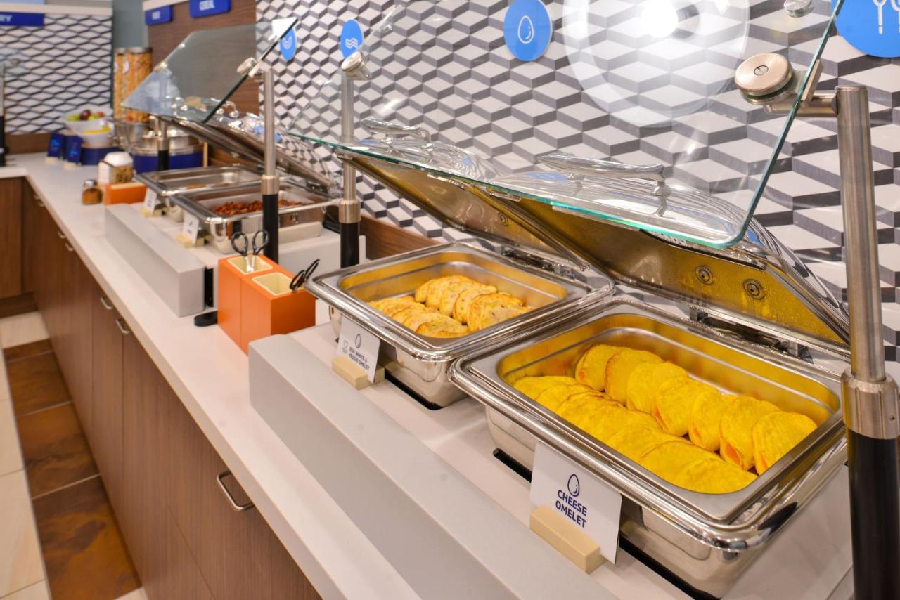 Holiday Inn Express - Milwaukee Downtown By Ihg Ngoại thất bức ảnh